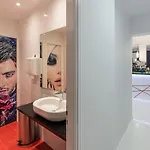 Diana 4*