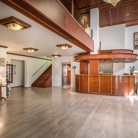 Diana זקינטוס טאון