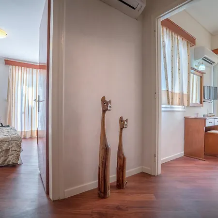 Diana Otel Zakintos