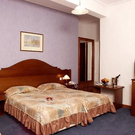 Diana Hotel